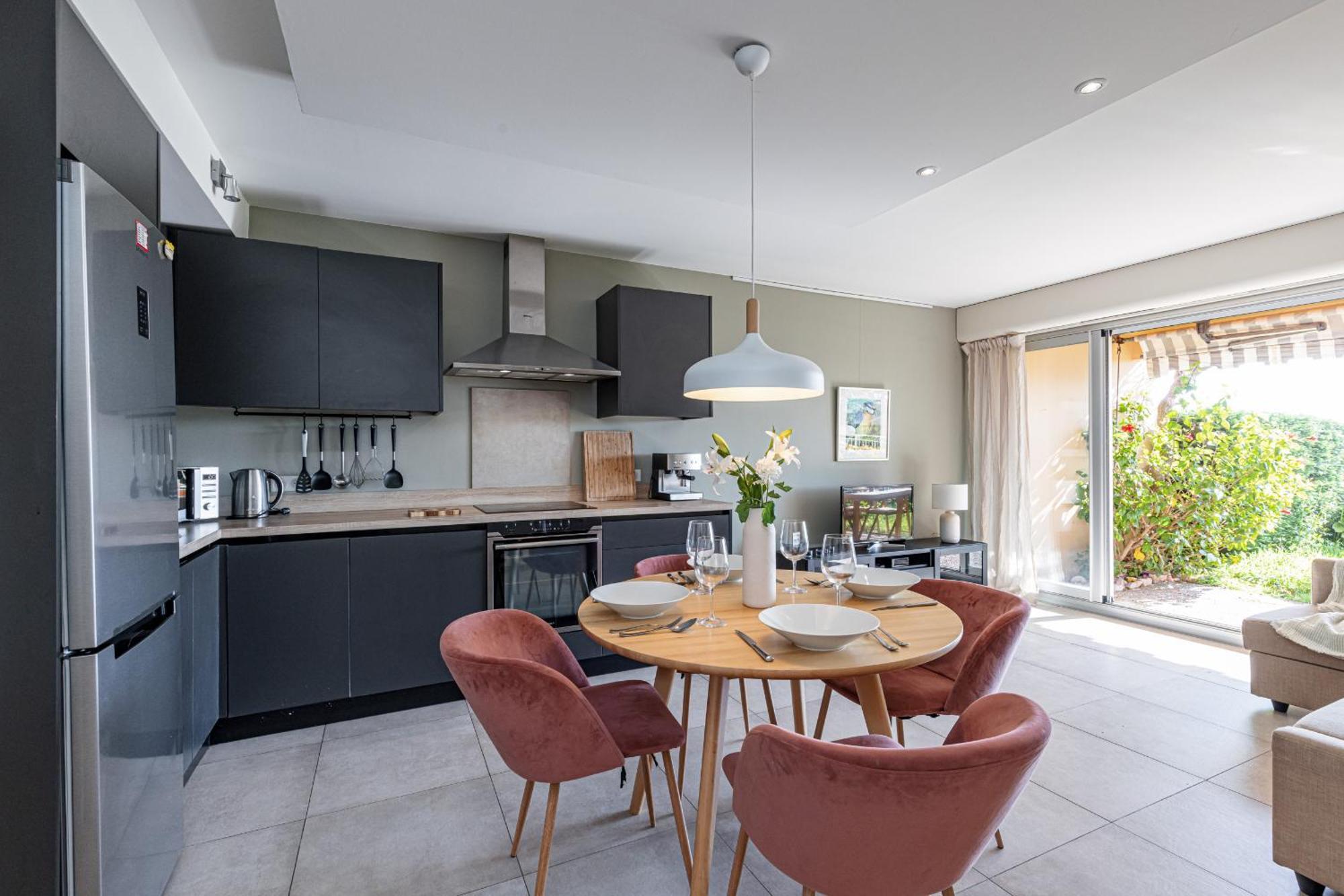 2 Bdr Villefranche-Sur-Mer Sea View Parking And Swimming Pool Exteriör bild