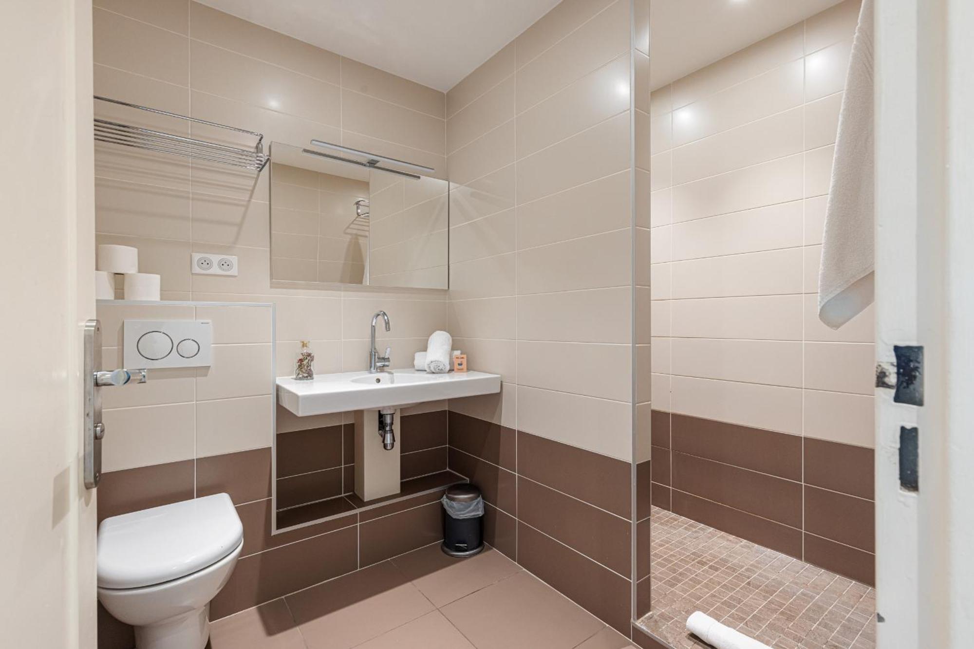 2 Bdr Villefranche-Sur-Mer Sea View Parking And Swimming Pool Exteriör bild