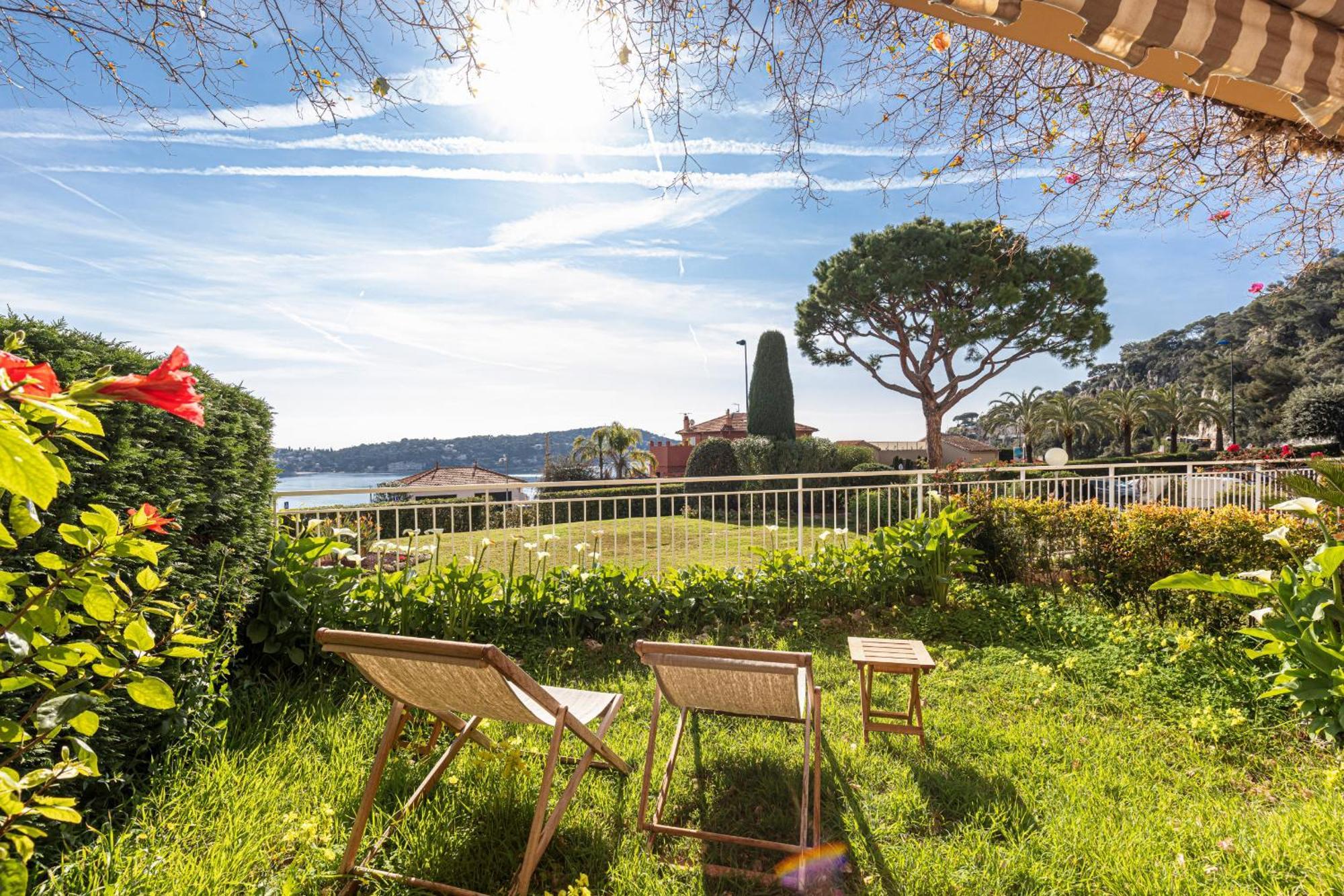 2 Bdr Villefranche-Sur-Mer Sea View Parking And Swimming Pool Exteriör bild